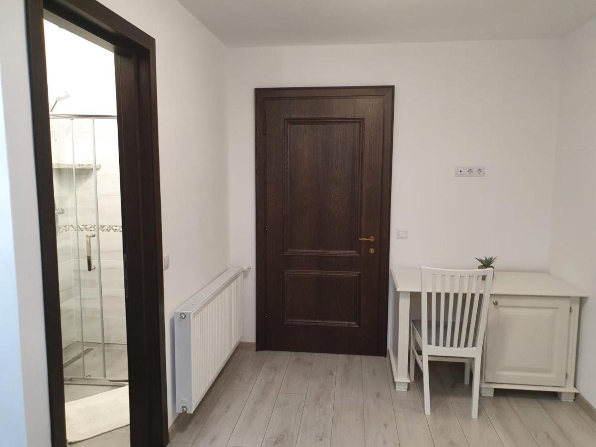 Casa Alexandru - Locul In Care Te Simti Acasa Hotel Viseu de Jos Ngoại thất bức ảnh