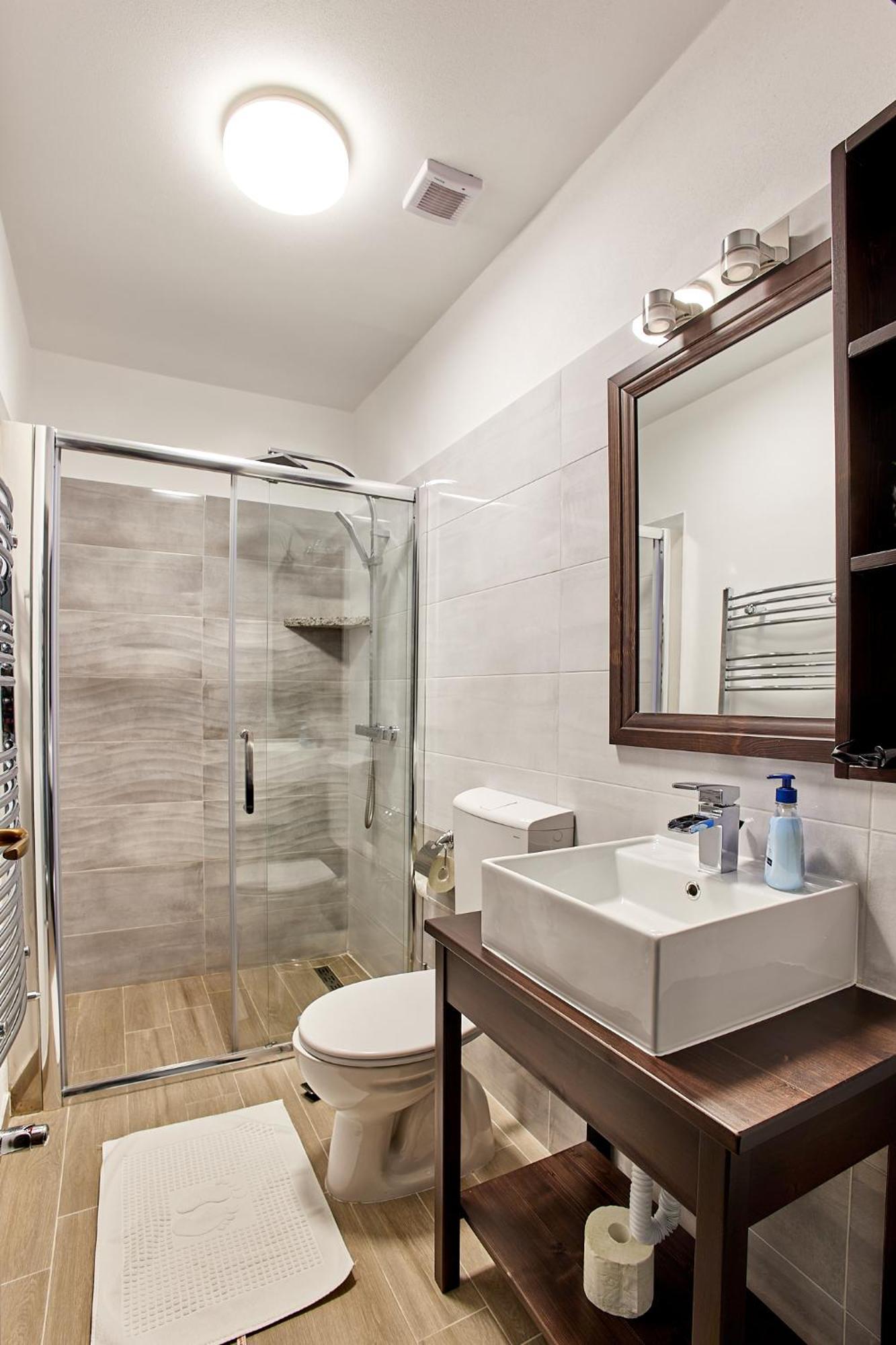 Casa Alexandru - Locul In Care Te Simti Acasa Hotel Viseu de Jos Ngoại thất bức ảnh